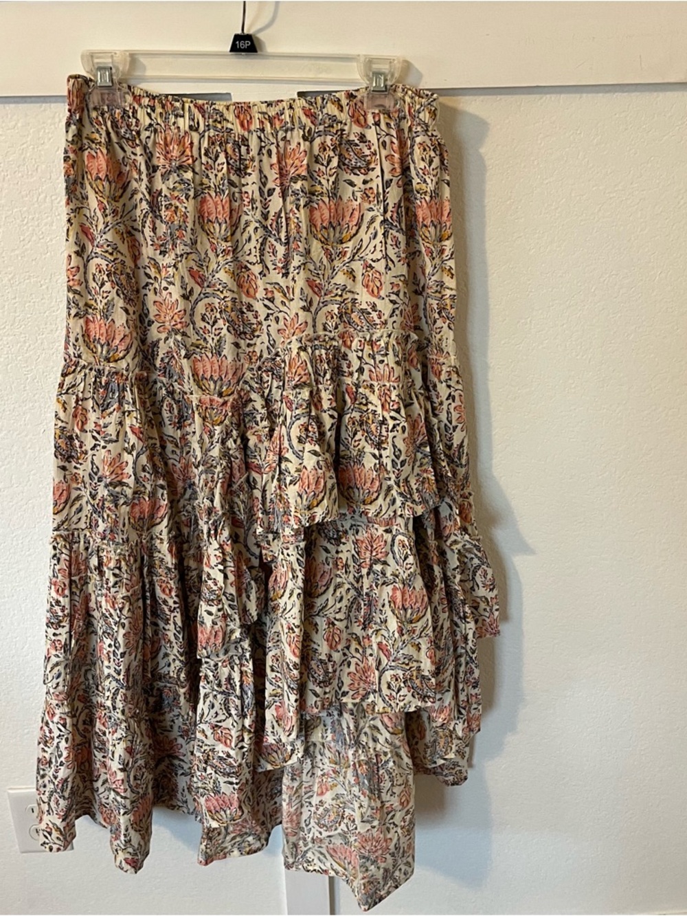Talisman Women's Large Floral Flowy Skirt.